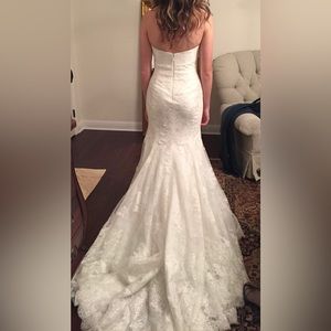Size 2 Watters Bridal Fit&Flare Lace Strapless Wedding Gown